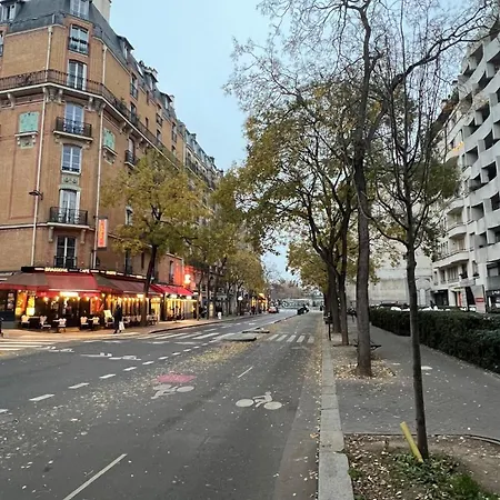 A Warm Breathing Cozy Apartamento