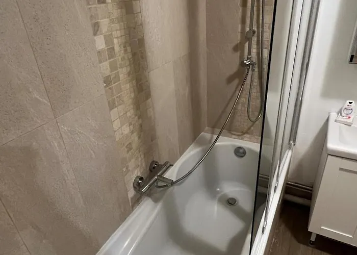 A Warm Breathing Cozy Apartamento